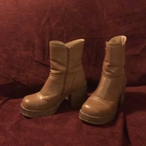 Retro MUDD 7 1/2 Leather ankle boots